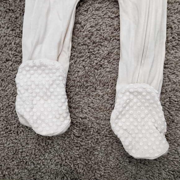 M&S Peter Rabbit Footed Pajama - Picture 4 of 5